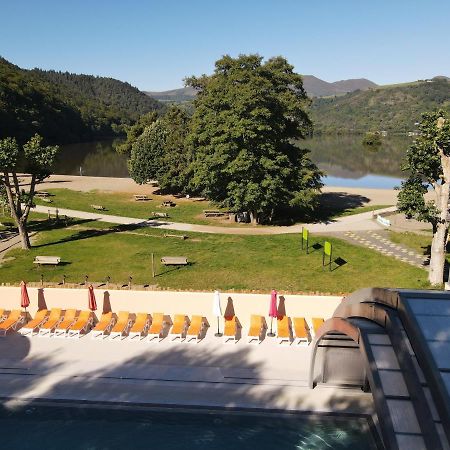 Camping Domaine Du Lac Chambon Murol Esterno foto