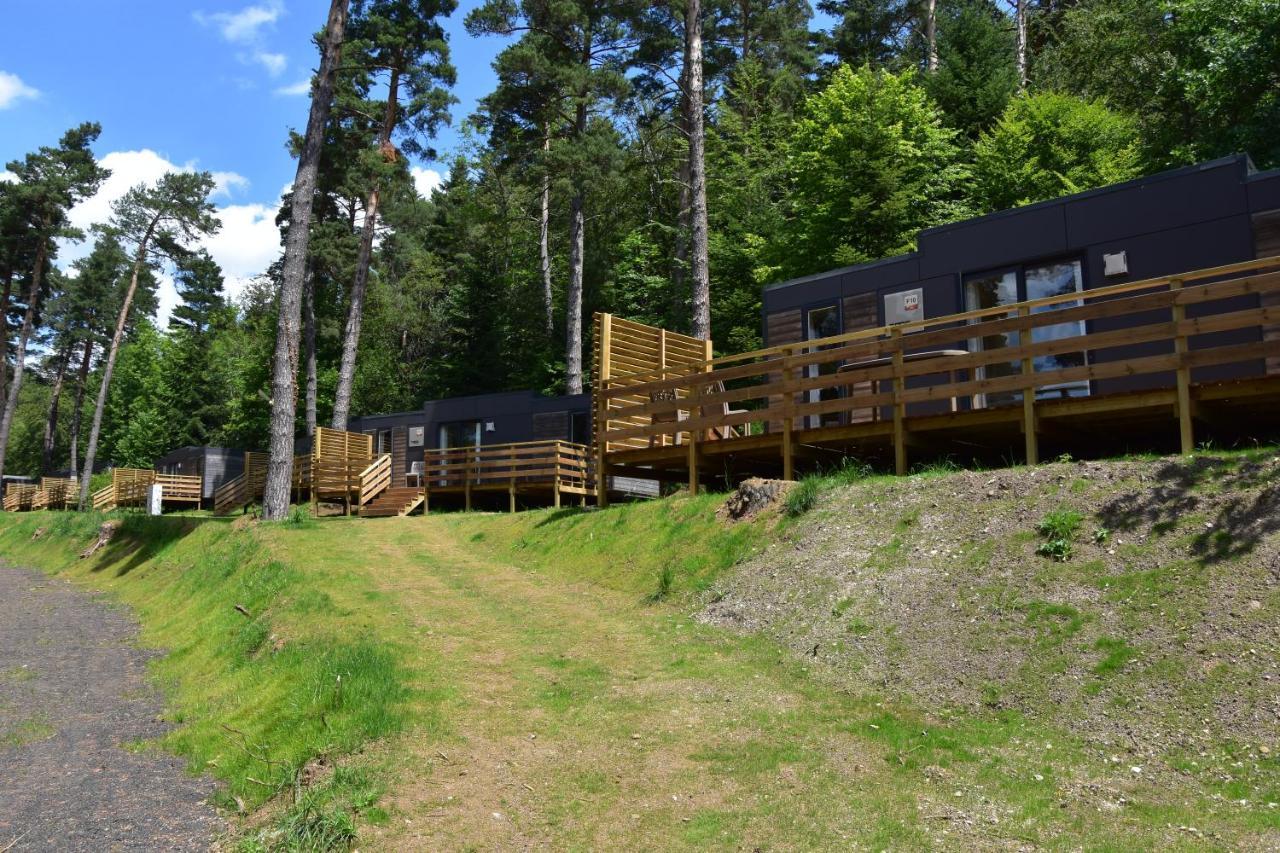 Camping Domaine Du Lac Chambon Murol Esterno foto