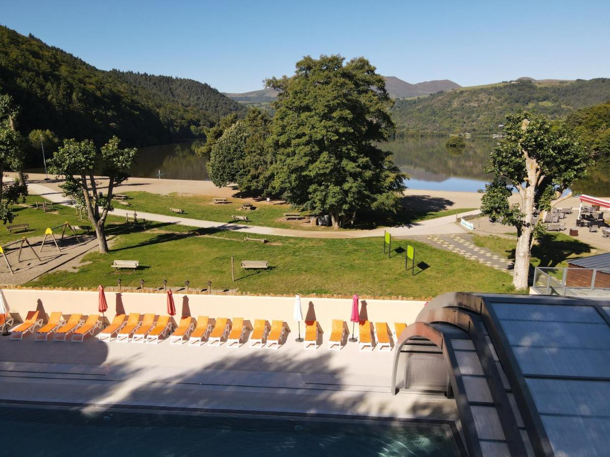 Camping Domaine Du Lac Chambon Murol Esterno foto