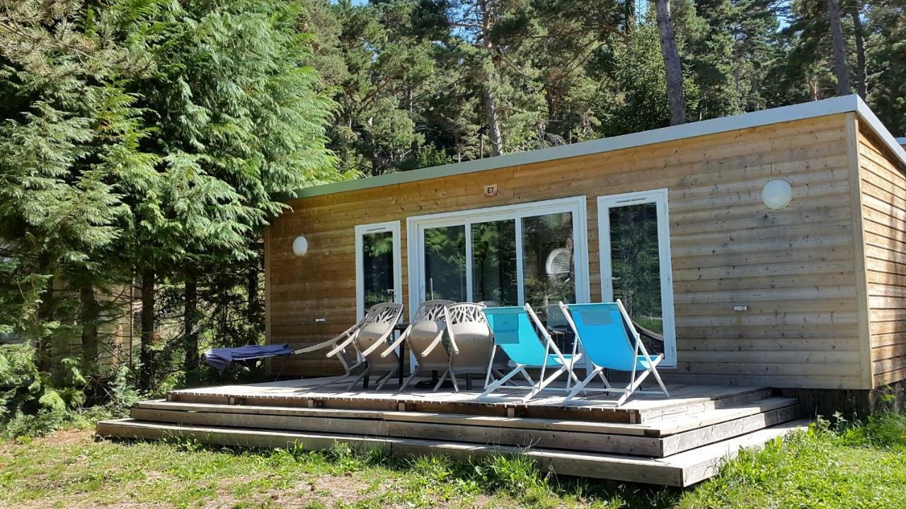 Camping Domaine Du Lac Chambon Murol Esterno foto