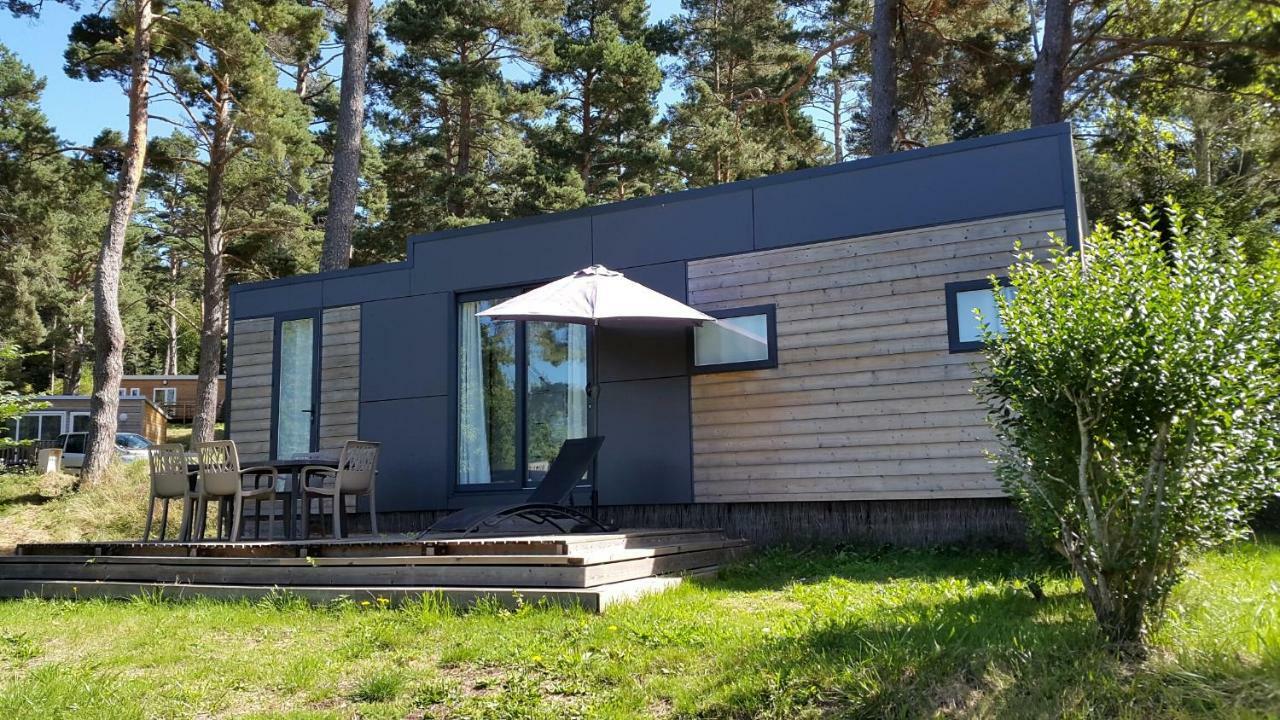 Camping Domaine Du Lac Chambon Murol Esterno foto