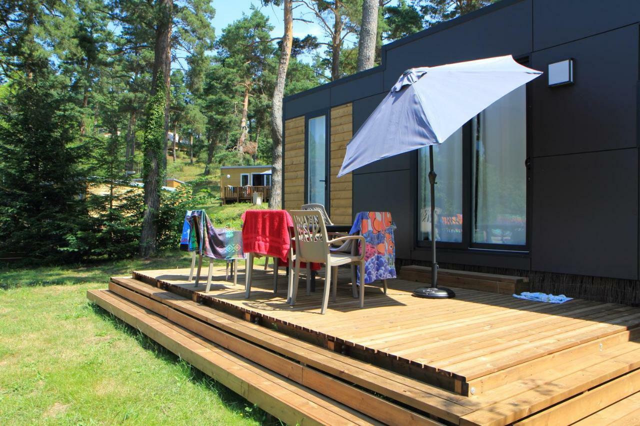 Camping Domaine Du Lac Chambon Murol Esterno foto