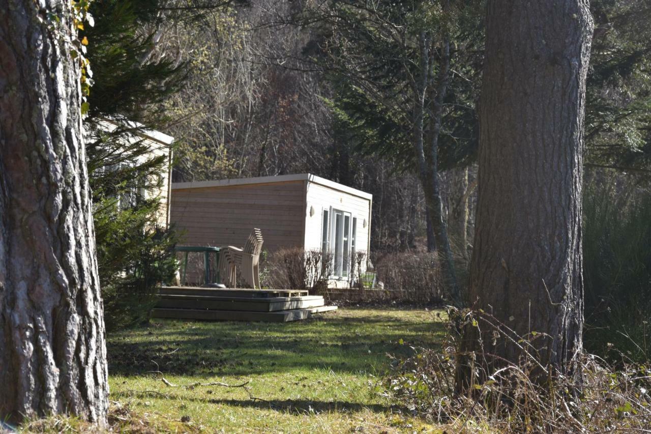 Camping Domaine Du Lac Chambon Murol Esterno foto