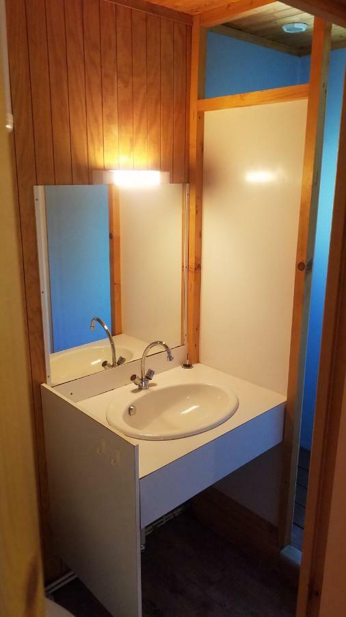 Camping Domaine Du Lac Chambon Murol Esterno foto