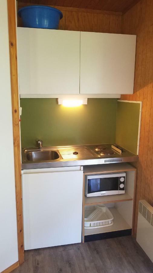 Camping Domaine Du Lac Chambon Murol Esterno foto